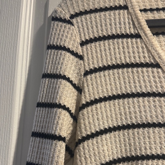 Elegant Striped V-Neck Peplum Top - Cream and Black - Picture 5 of 7